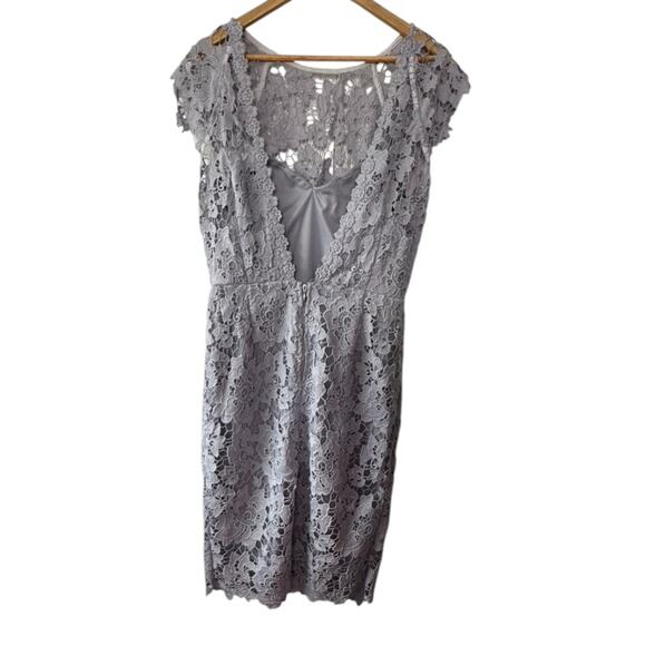 Paper Dolls Scalloped Edge Open Back Lilac Purple Lace Knee Length Dress Sz 12 - Picture 6 of 11